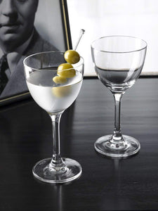The Difference Between a Martini Glass, a Coupe, and a Nick & Nora (and  Whether It Matters)